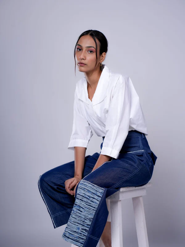 WHITE FRONT YOKE SHIRT AND DARK BLUE ANKLE CROP PANT